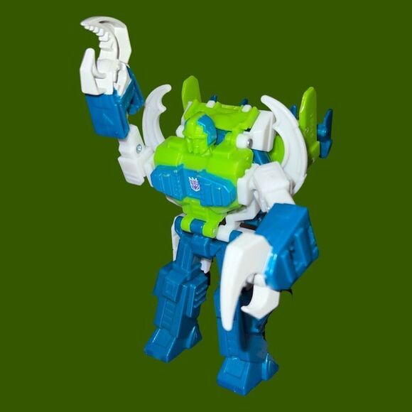 Transformers Bumblebee Cyberverse Adventures REPUGNUS REVENGE Figure 4.25” - Picture 2 of 4